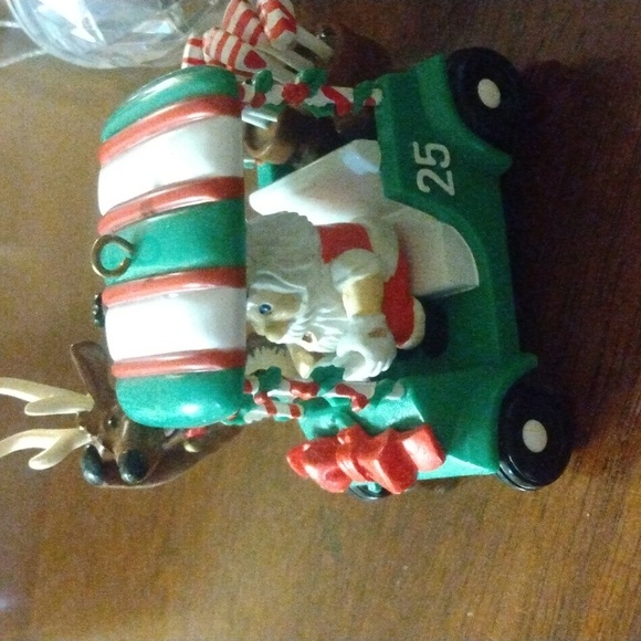 Vintage 1989 NOMA Ornamotion Fore! Golfing Santa Christmas Rotating Ornament - Picture 3 of 5